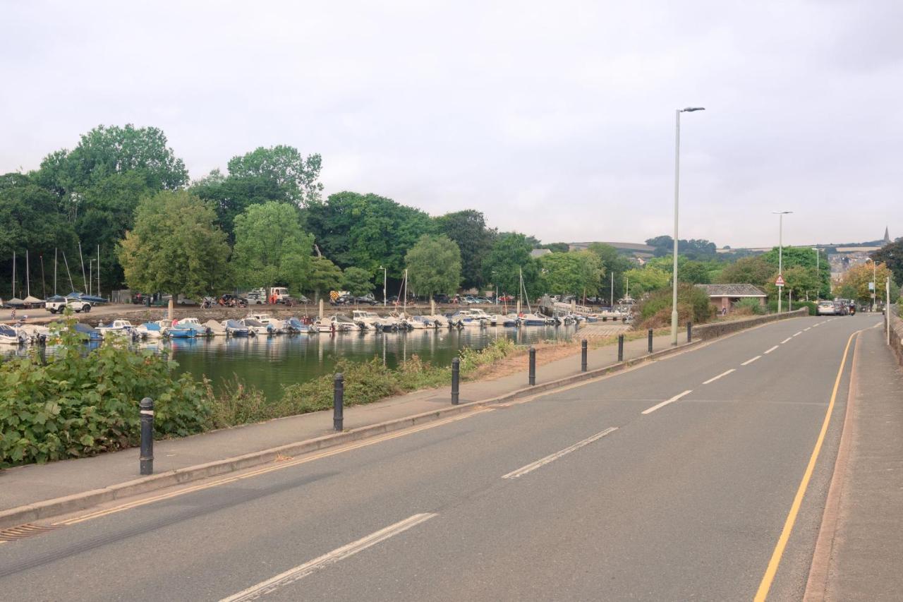 Riverside Apartment With Views And Parking Kingsbridge  Esterno foto